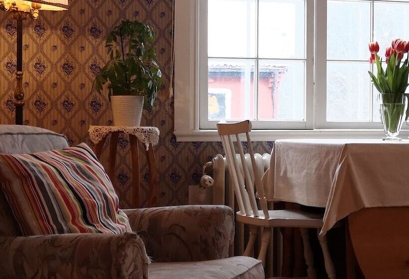 Номер Стандарт, Stockholm B&b Cottage
