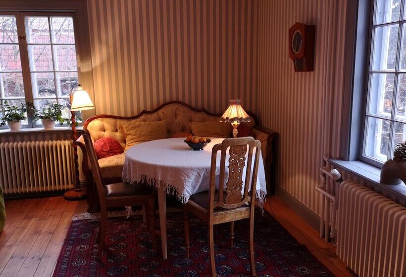 Номер Стандарт, Stockholm B&b Cottage