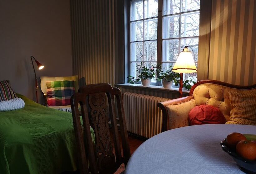 Номер Стандарт, Stockholm B&b Cottage