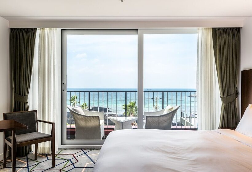 Номер Deluxe Вид на Море, Aguila Hotel Jeju Oceano Suite