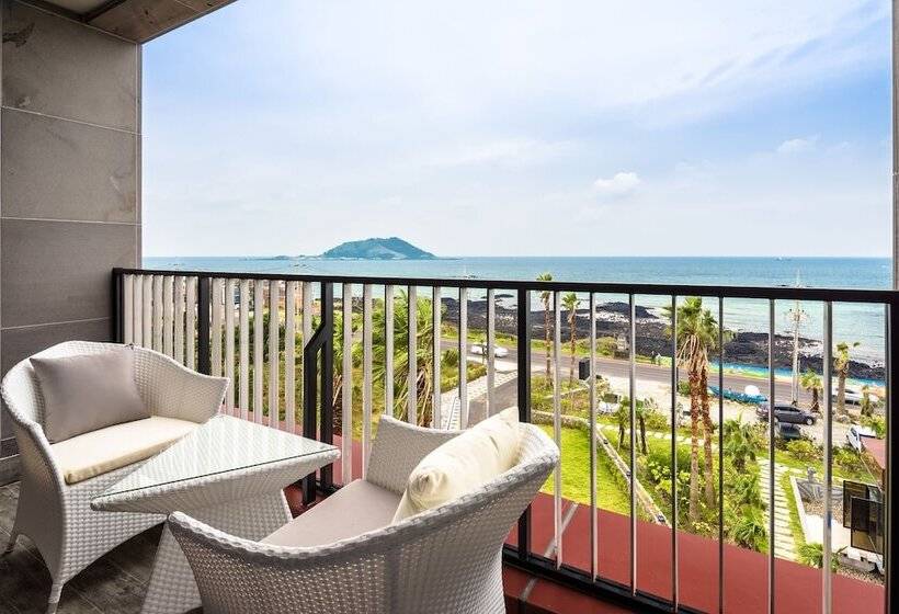 Номер Deluxe Вид на Море, Aguila Hotel Jeju Oceano Suite