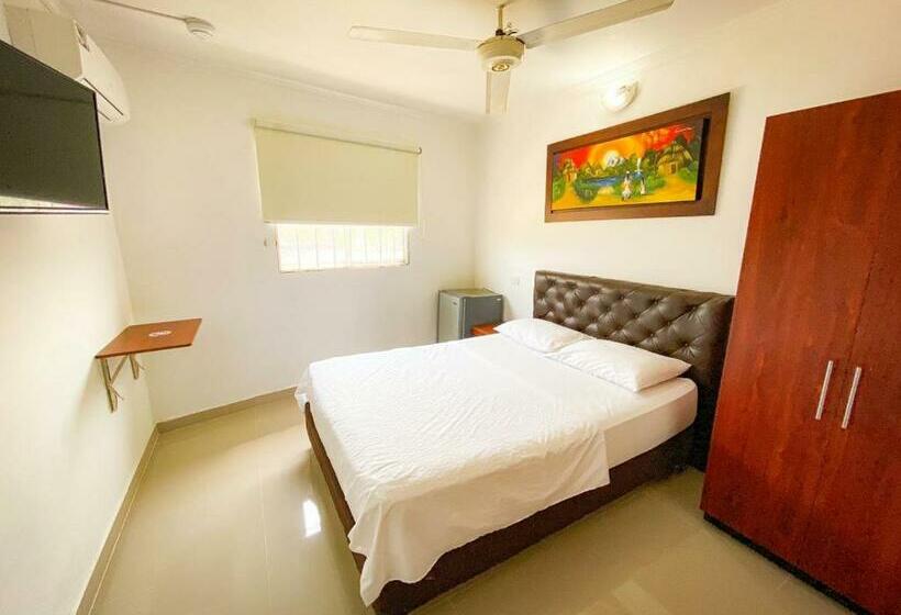 غرفة قياسية, Aeromar Central