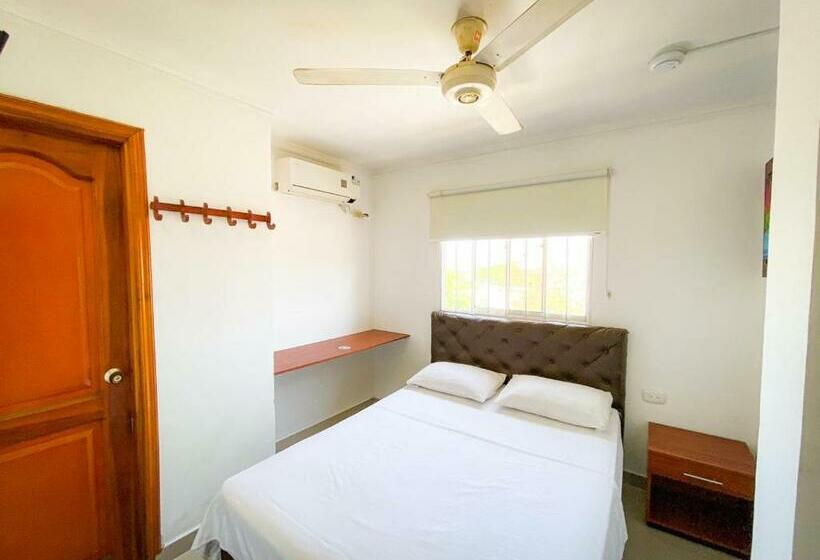 غرفة إقتصادية, Aeromar Central