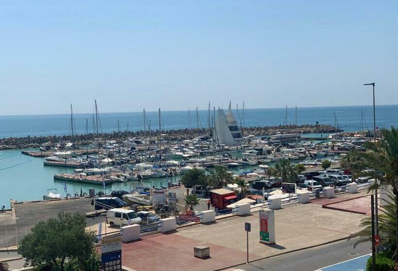 استودیوی استاندارد, Apartamentos Eurhostal 3000