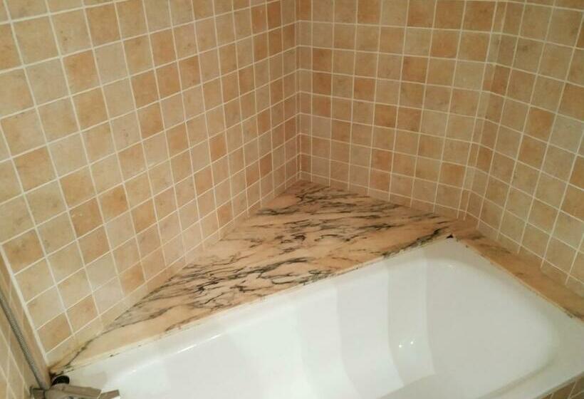 استودیوی استاندارد, Apartamentos Eurhostal 3000