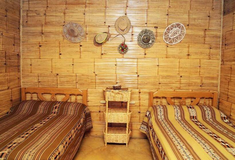 Трехместный Номер Стандарт Совместная Ванная, Aquamarinn