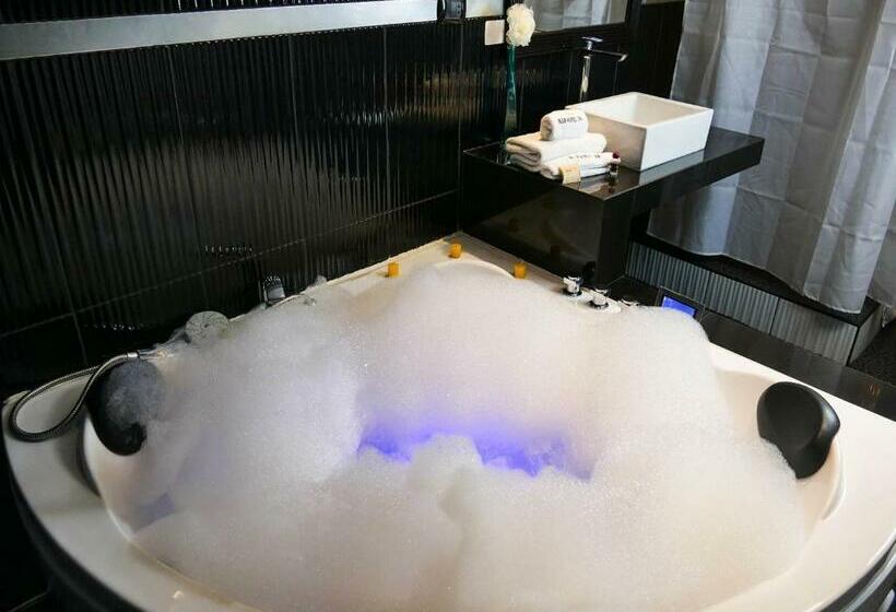 سوییت اجرایی, Blub Hotel Spa