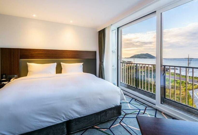 Номер Superior Вид на Море, Aguila Hotel Jeju Oceano Suite