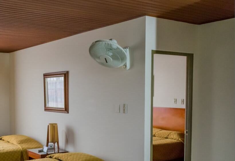 标准三人间, Alhambra