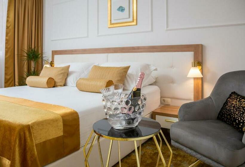 Quarto Comfort, Corner