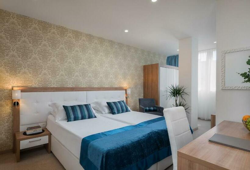 Quarto Familiar, Corner