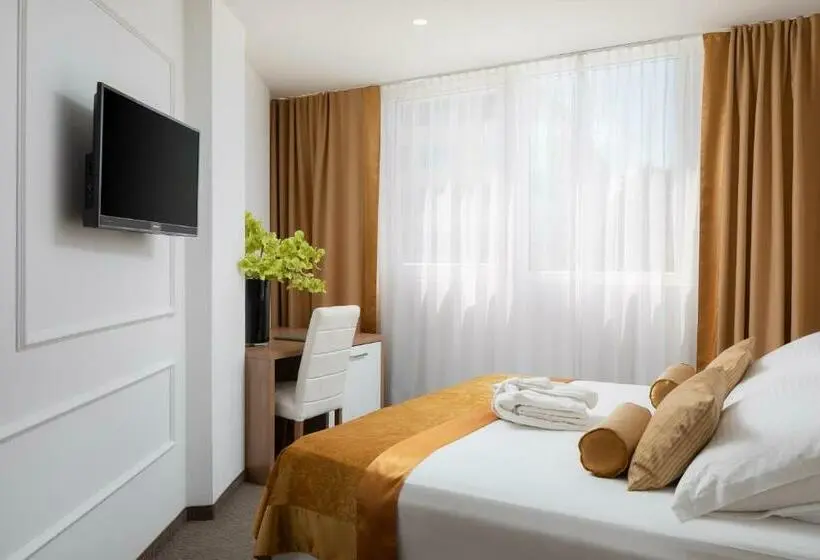 Habitación Estándar Vista Ciudad, Corner