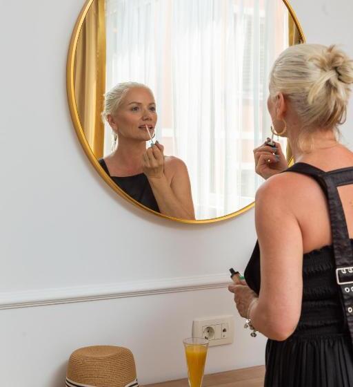 Quarto Comfort, Corner