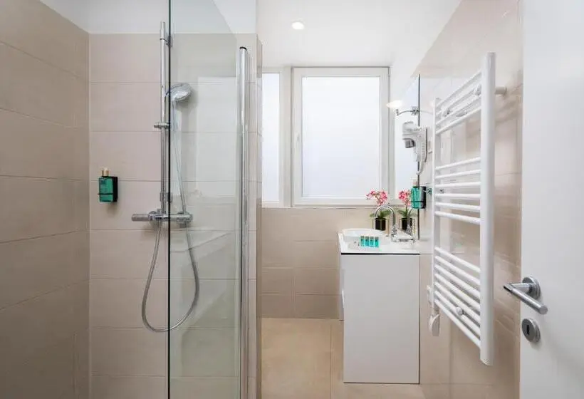 Habitación Triple Comfort, Corner