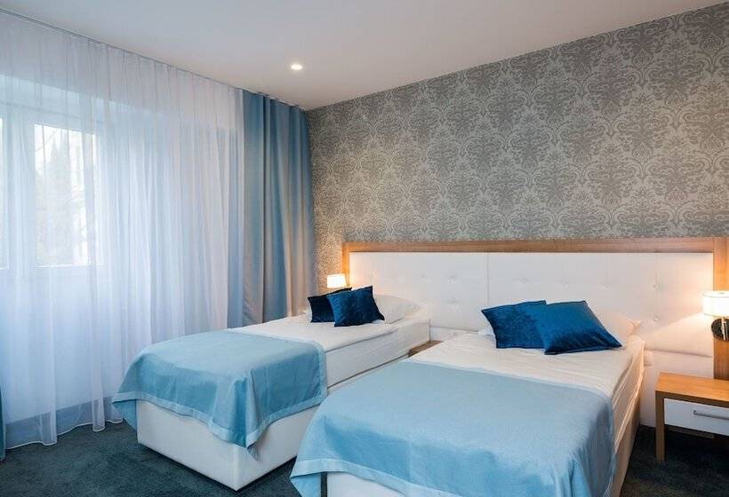 Quarto Comfort, Corner