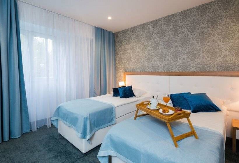 Quarto Comfort, Corner