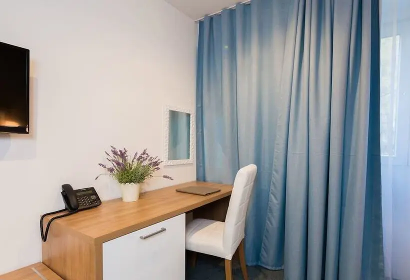 Habitación Triple Comfort, Corner