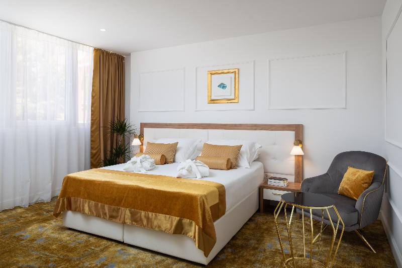 Quarto Comfort, Corner