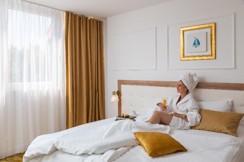 Quarto Comfort, Corner