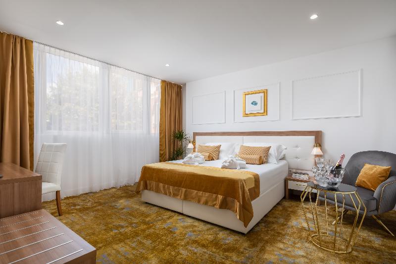 Quarto Comfort, Corner