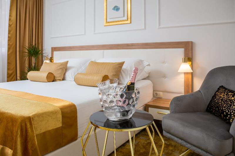 Quarto Comfort, Corner