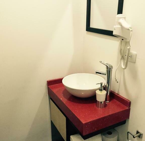 اتاق استاندارد یک نفره, Granada Plaza