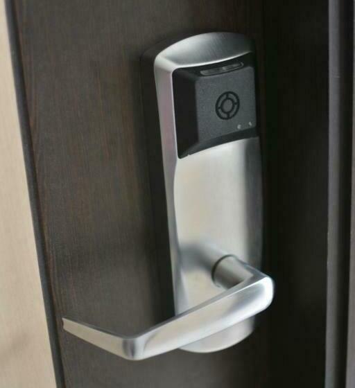 سوییت, Granada Plaza