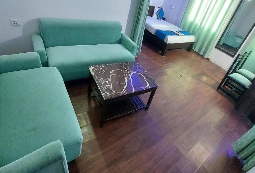 Люкс, Laxmi Villa Palace