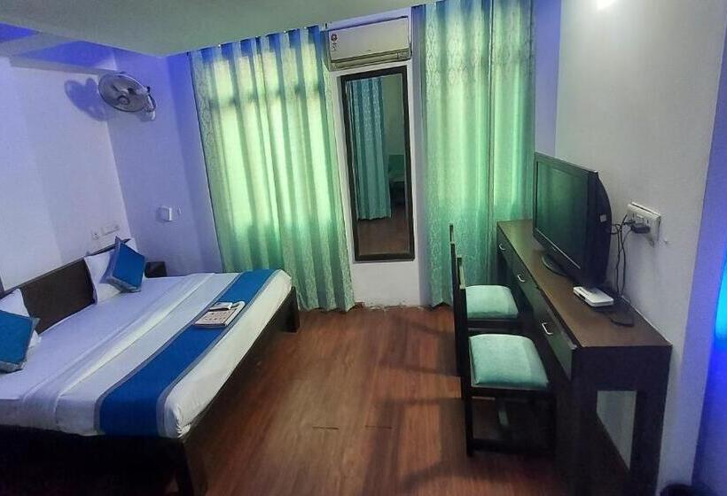 Люкс, Laxmi Villa Palace