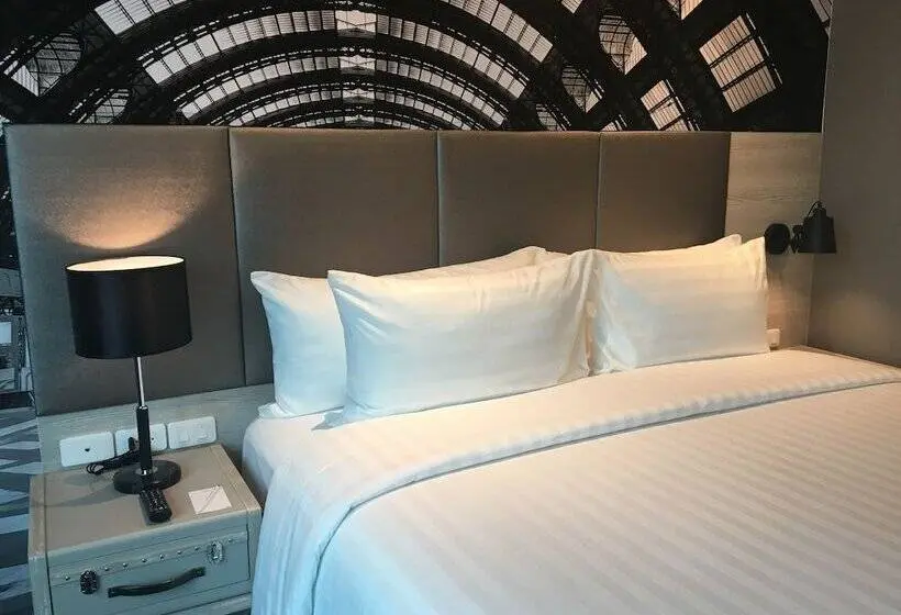 Superior-huone, Mercure Bangkok Makkasan