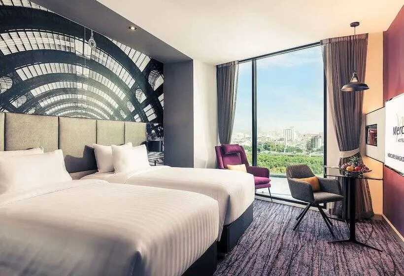 Superior-huone, Mercure Bangkok Makkasan