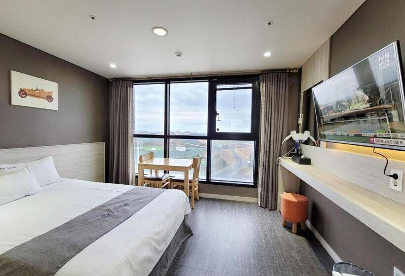 스탠다드 룸, Sky