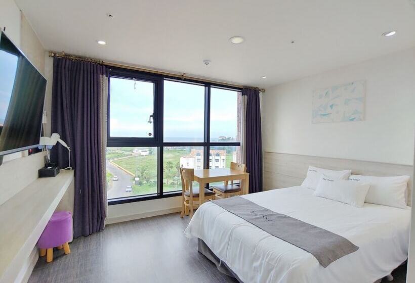 غرفة ديلوكس, Sky