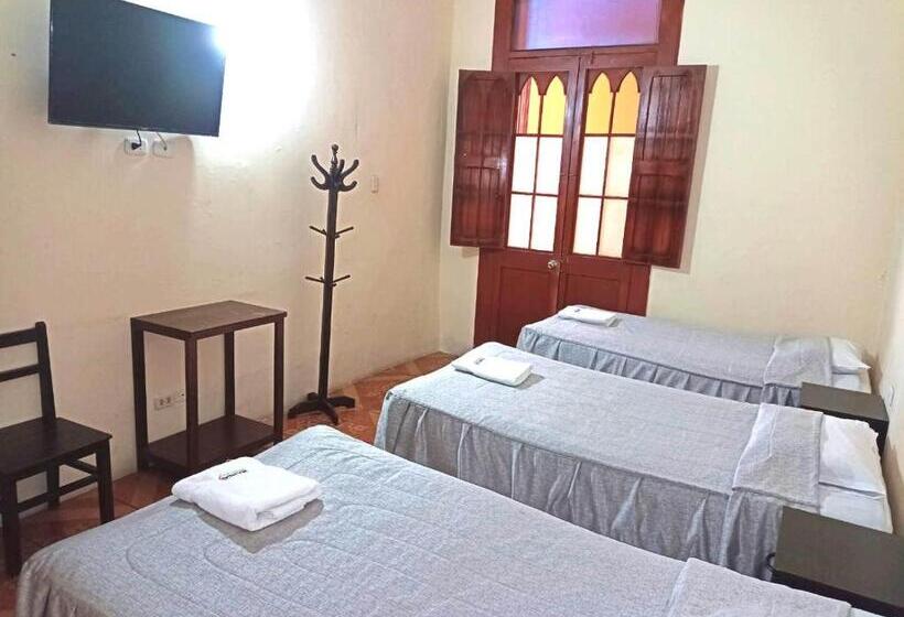 חדר סטנדרט לשלושה, Mango Hostel B&b