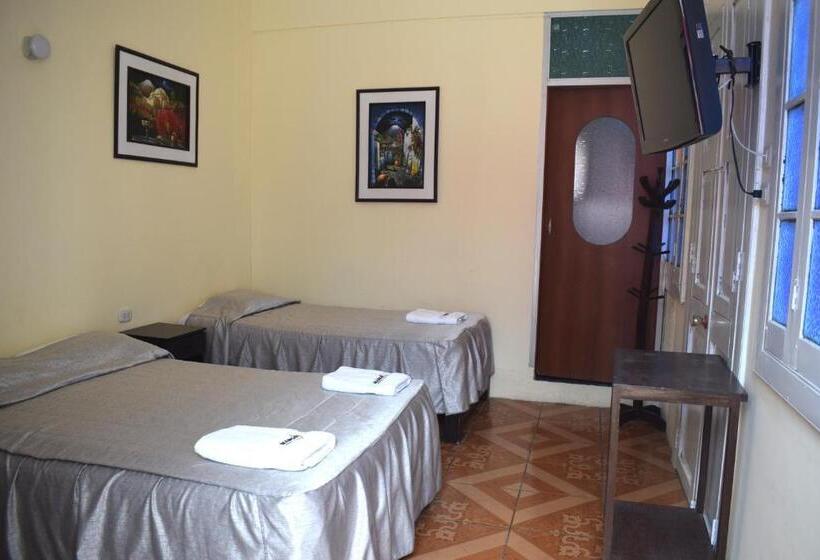 غرفة عائلية, Mango Hostel B&b