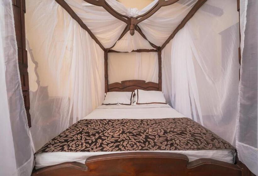 سوئیت با وان آب گرم, Nueva Granada Hotel Colonial  Centro Histórico