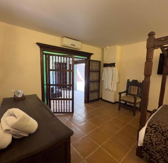 سوئیت با وان آب گرم, Nueva Granada Hotel Colonial  Centro Histórico