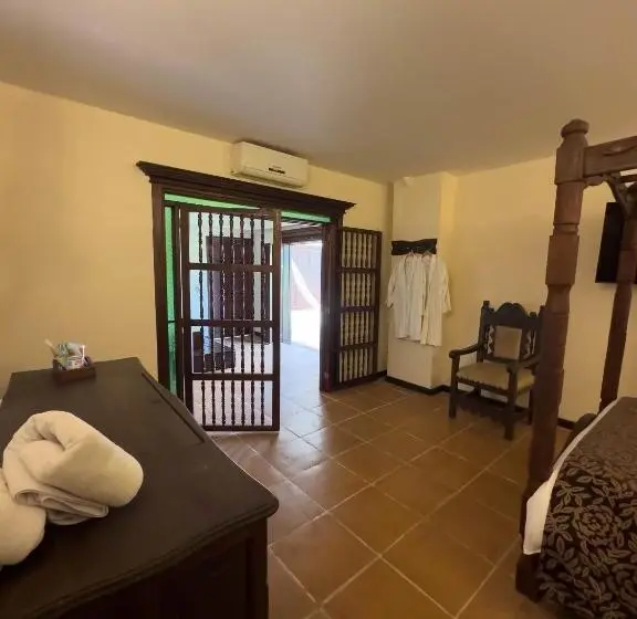 سوئیت با وان آب گرم, Nueva Granada Hotel Colonial  Centro Histórico