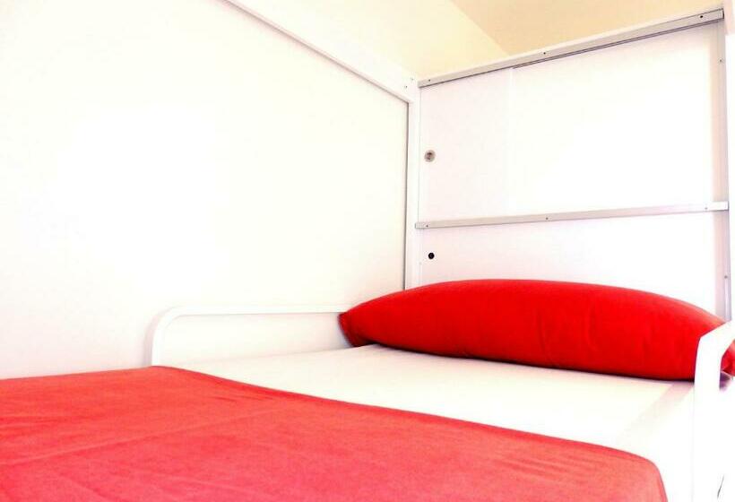 تختخواب در اتاق مشترک, Urban Youth Hostel