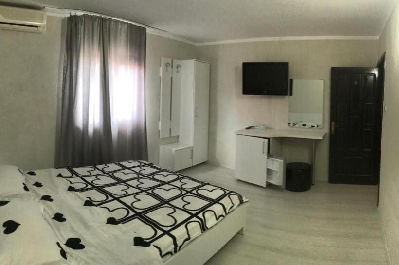 غرفة قياسية, Casa Athena