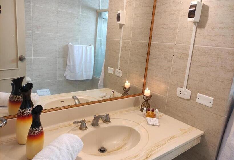 Люкс, Inti Llaqta Hotel & Suites