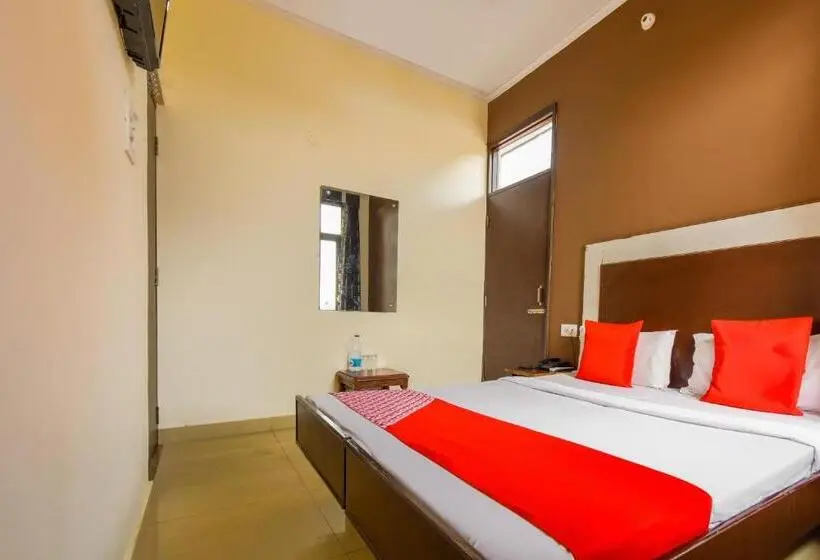 Quarto Triplo Clássico, Blessing Inn