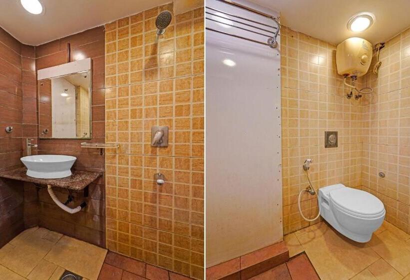 اتاق لوکس سه تخته, Super Townhouse Anna Salai