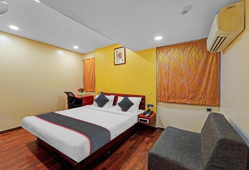 Quarto Triplo Deluxe, Super Townhouse Anna Salai