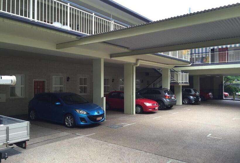 سوییت خانوادگی, Criterion Hotel Motel Rockhampton