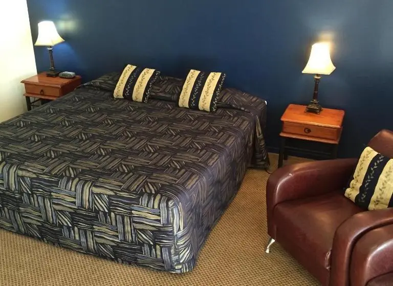اتاق استاندارد با تخت بزرگ, Criterion Hotel Motel Rockhampton
