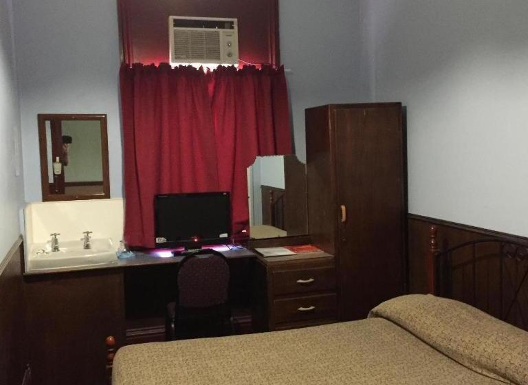 اتاق استاندارد با سرویس بهداشتی مشترک, Criterion Hotel Motel Rockhampton