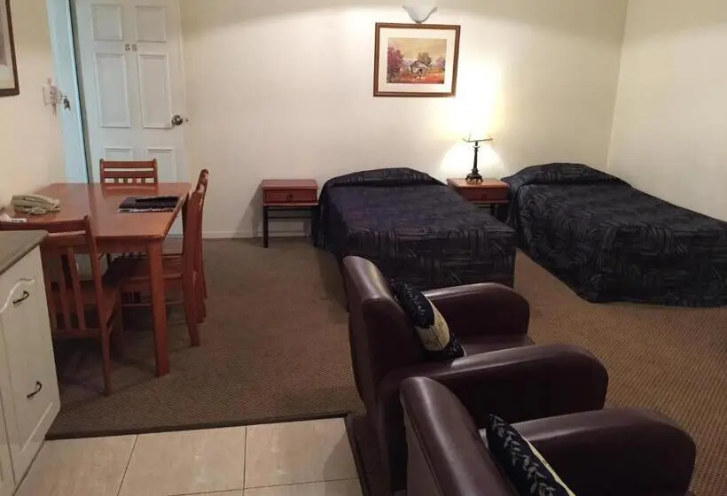 اتاق خانوادگی, Criterion Hotel Motel Rockhampton