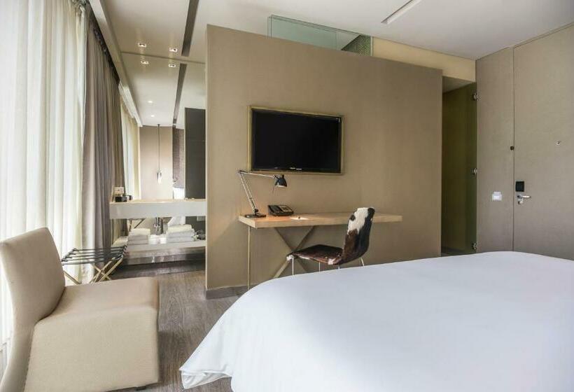 اتاق سوپریور, Bog