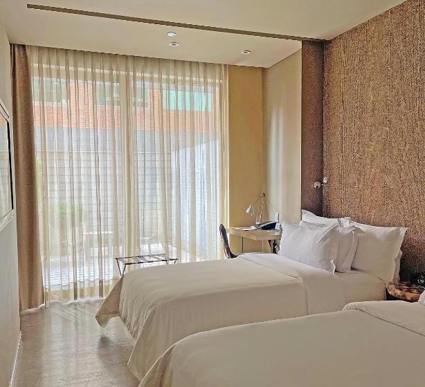 اتاق سوپریور, Bog